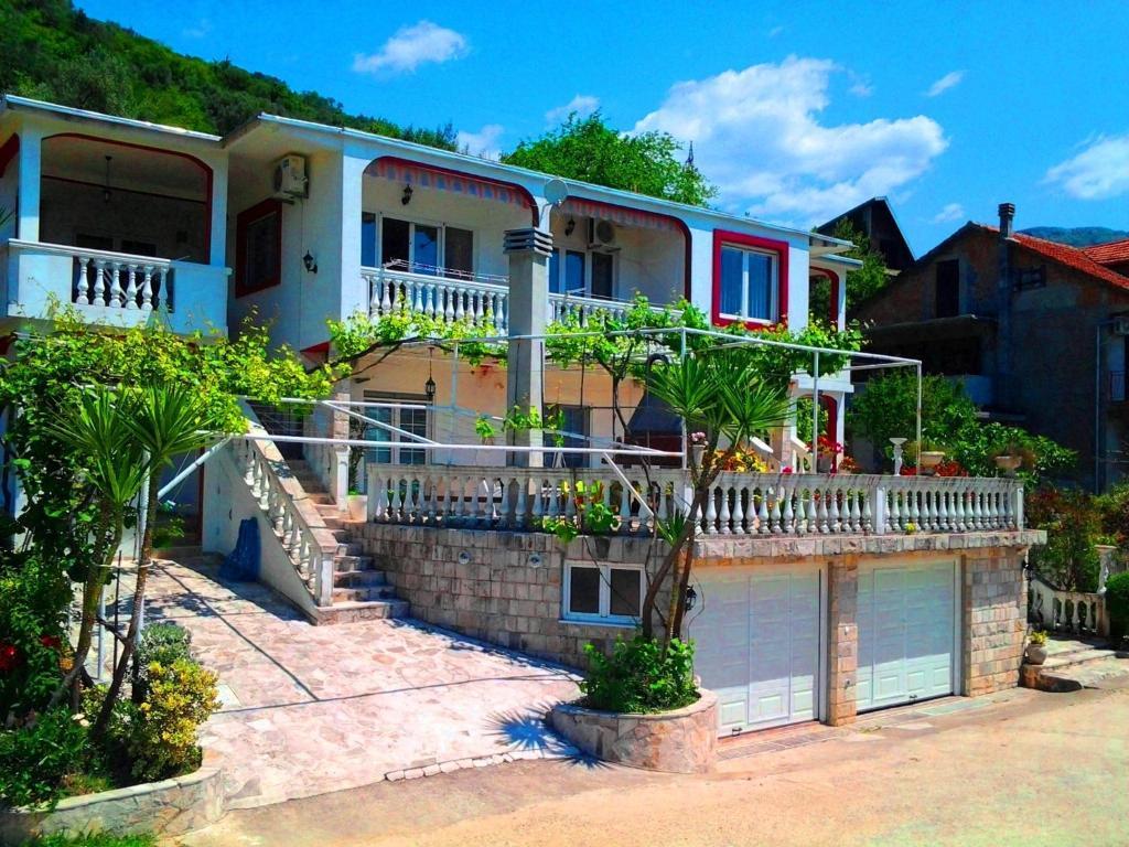 Villa Lastva Apartments Tivat Exterior foto